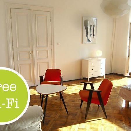 Hostel Fabryka 바르샤바 외부 사진